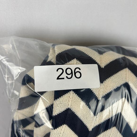 St. John Herringbone One Button Cape Cardigan Sweater Made in USA Women's Size 4 - Picture 10 of 10